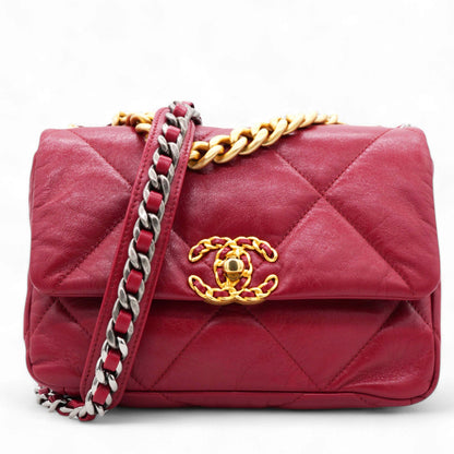 Lambskin Quilted Medium Chanel 19 Flap Red