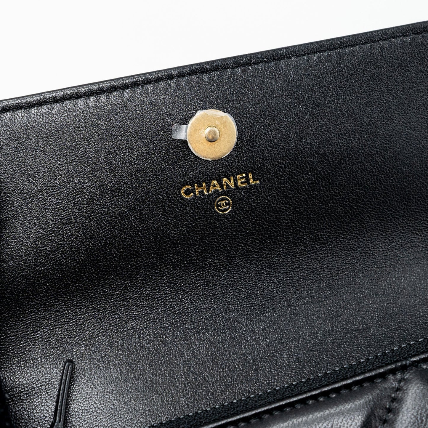 Chanel Mini 19 Wallet On Chain Lambskin Black Multicolour Hardware (microchip)