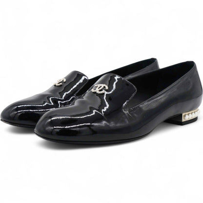 Patent Leather Pearl CC Loafers Black Size35.5