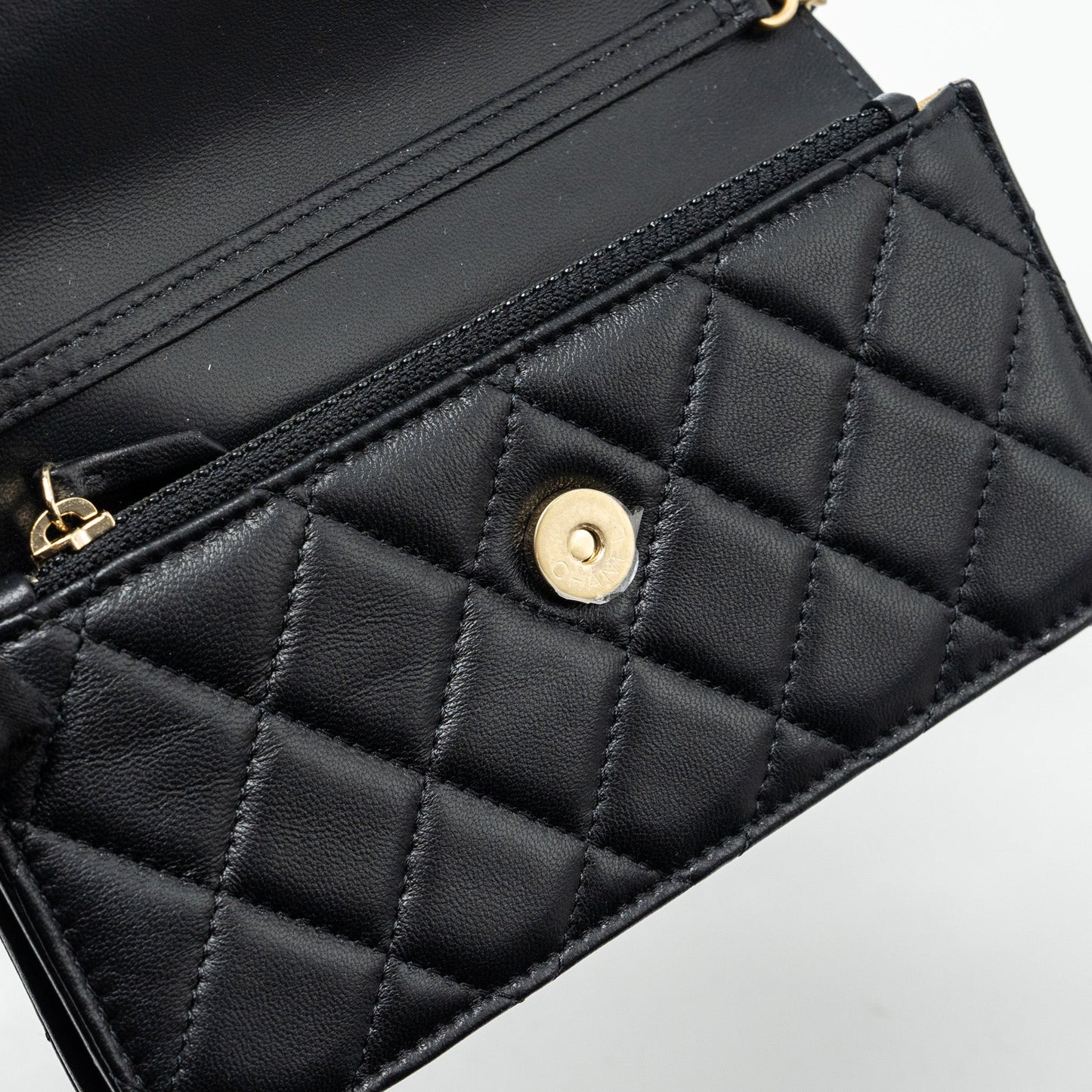 Chanel Pearl Crush mini flap wallet with chain lambskin black GHW (microchip)