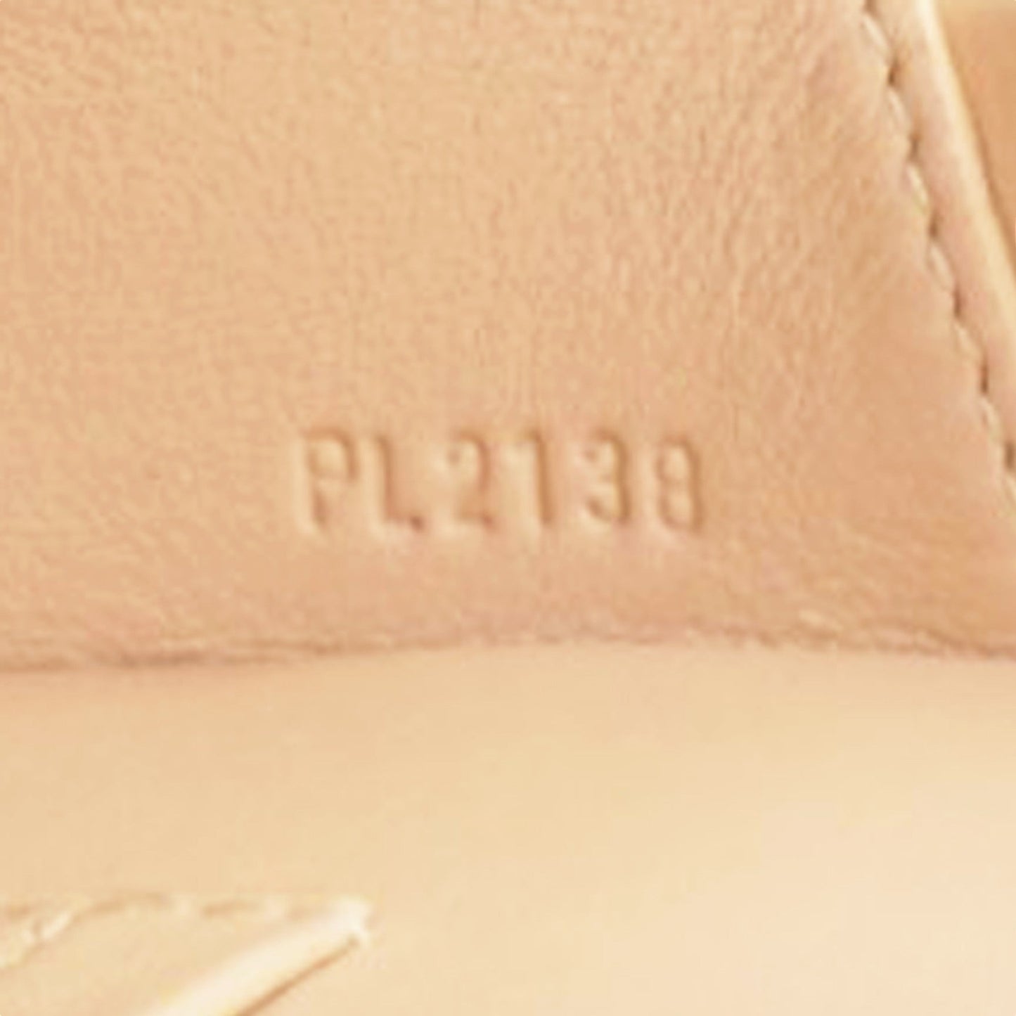 Louis-vuitton Monogram Canvas Petite Boite Chapeau Runaway Bag