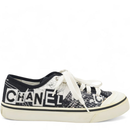 Printed Fabric Low Top Logo Sneakers White Black Size 38