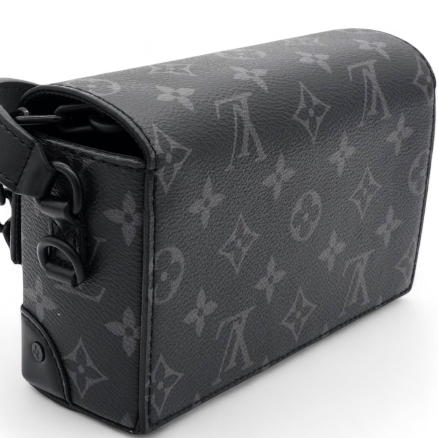 Louis-vuitton Monogram Eclipse Steamer Wearable Wallet