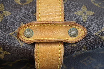 Louis-Vuitton Vintage Monogram Saumur 43