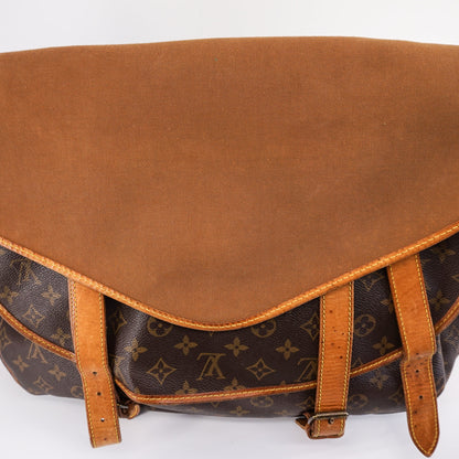 Louis-Vuitton Vintage Monogram Saumur 43