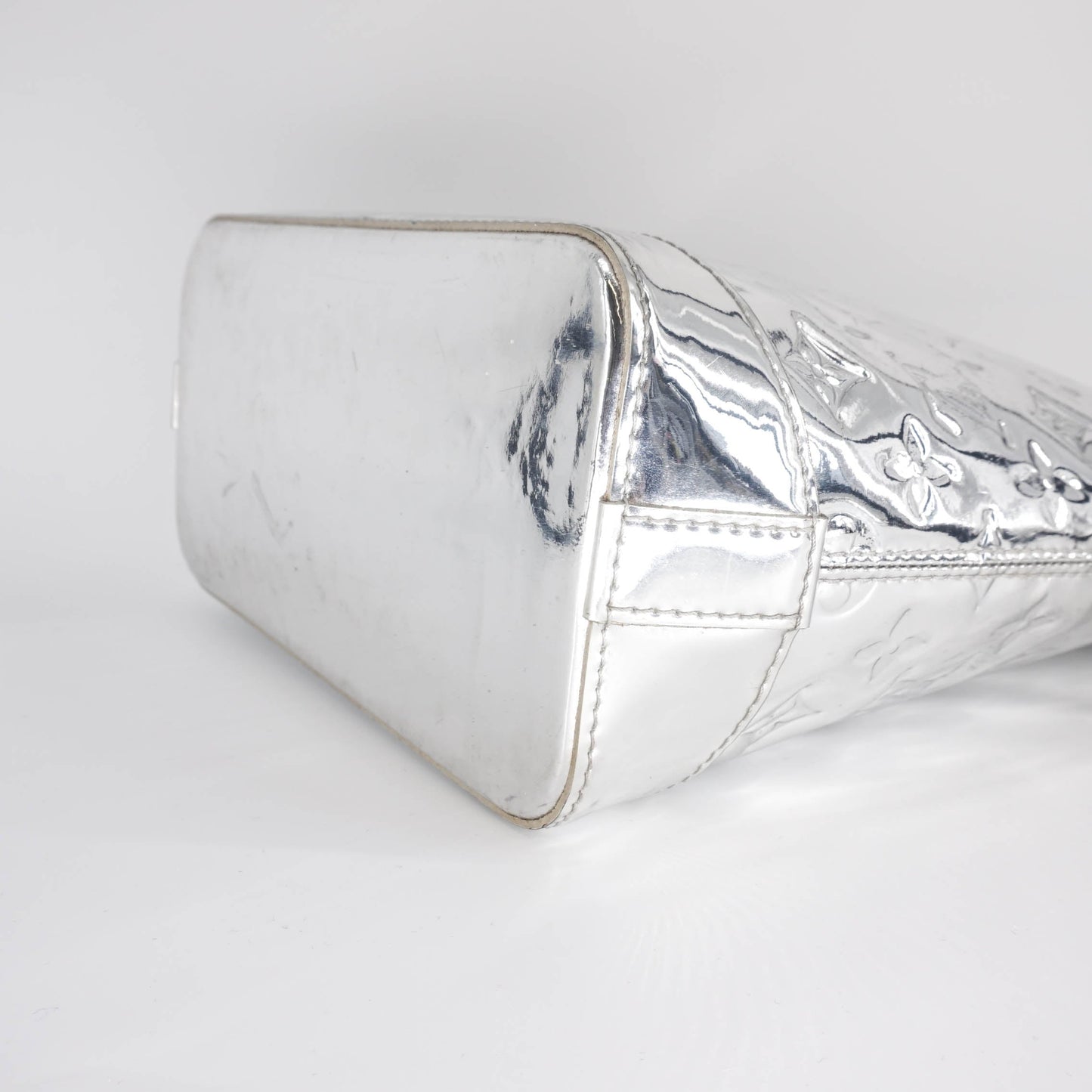 Louis-Vuitton Silver Monogram Miroir Lockit Handbag