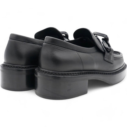 Louis-vuitton Calfskin Oversized Chain Academy Loafers Black Size 38.5