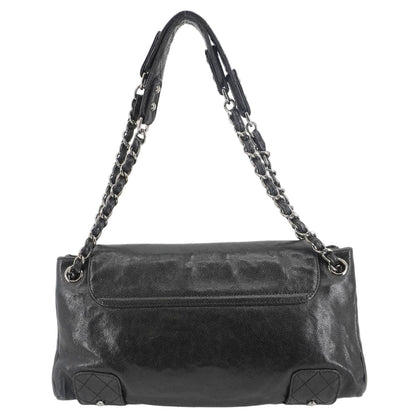 Chanel Pocket in The City Caviar Leather Shoulder Bag Black