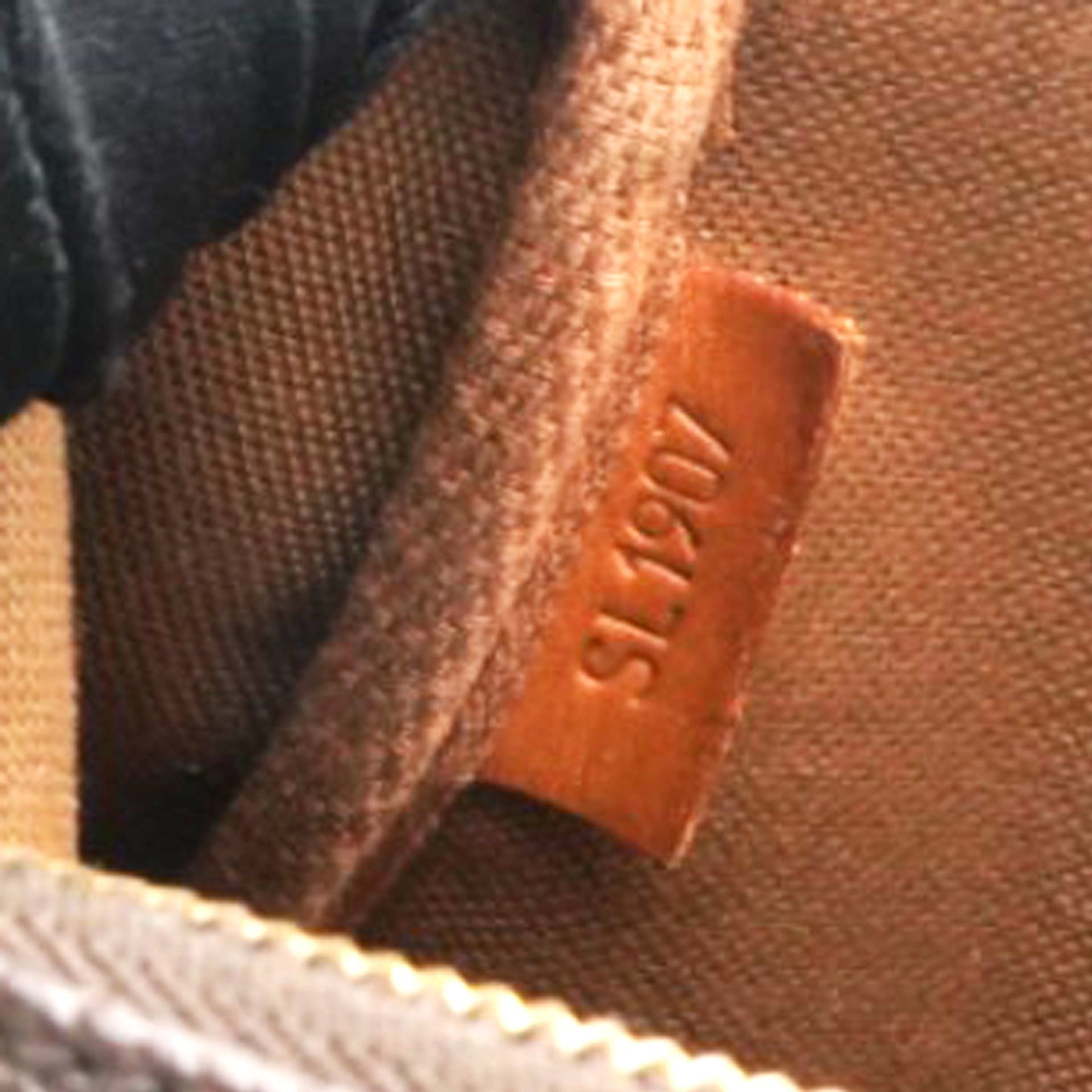 Louis-vuitton Monogram Pochette Accessories Brown