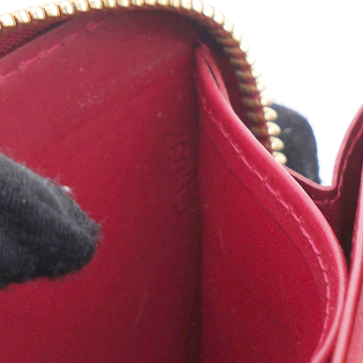 Louis-vuitton Red Monogram Vernis Leather Zippy Wallet