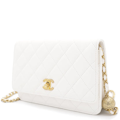 Lambskin Quilted CC Pearl Crush Wallet on Chain White