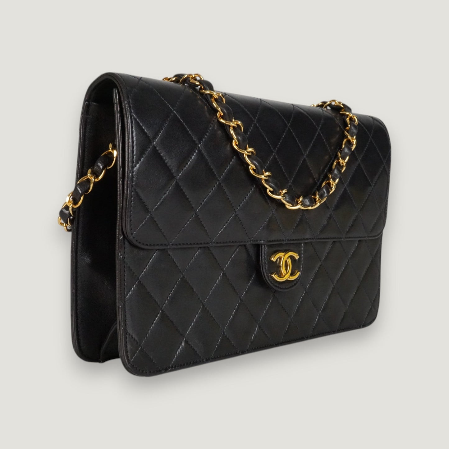 CHANEL SINGLE FLAP BAG