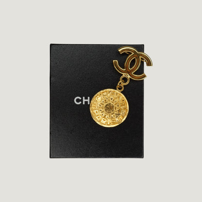 CHANEL BROOCH