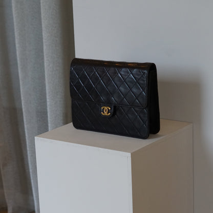 CHANEL SINGLE FLAP BAG