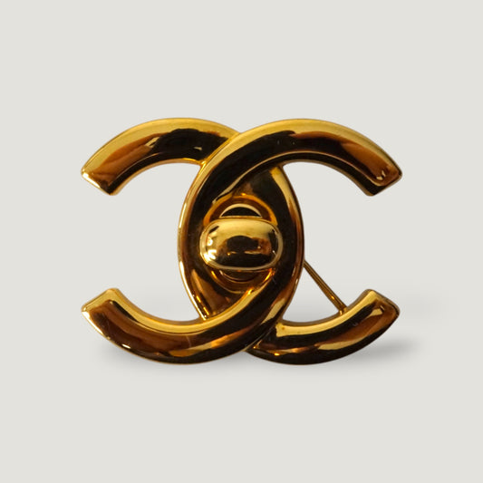 CHANEL BROOCH CC TURNLOCK