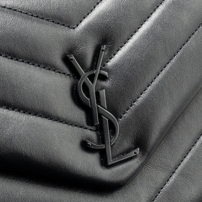 Saint Laurent/YSL Medium Loulou Shoulder Bag Calfskin So Black