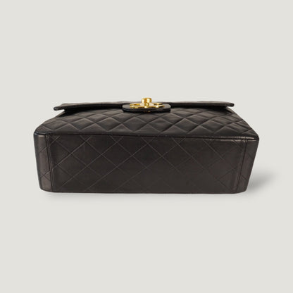 CHANEL CLASSIC JUMBO MAXI BAG