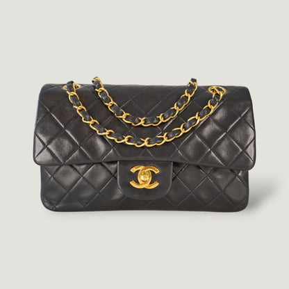 CHANEL CLASSIC SMALL BAG