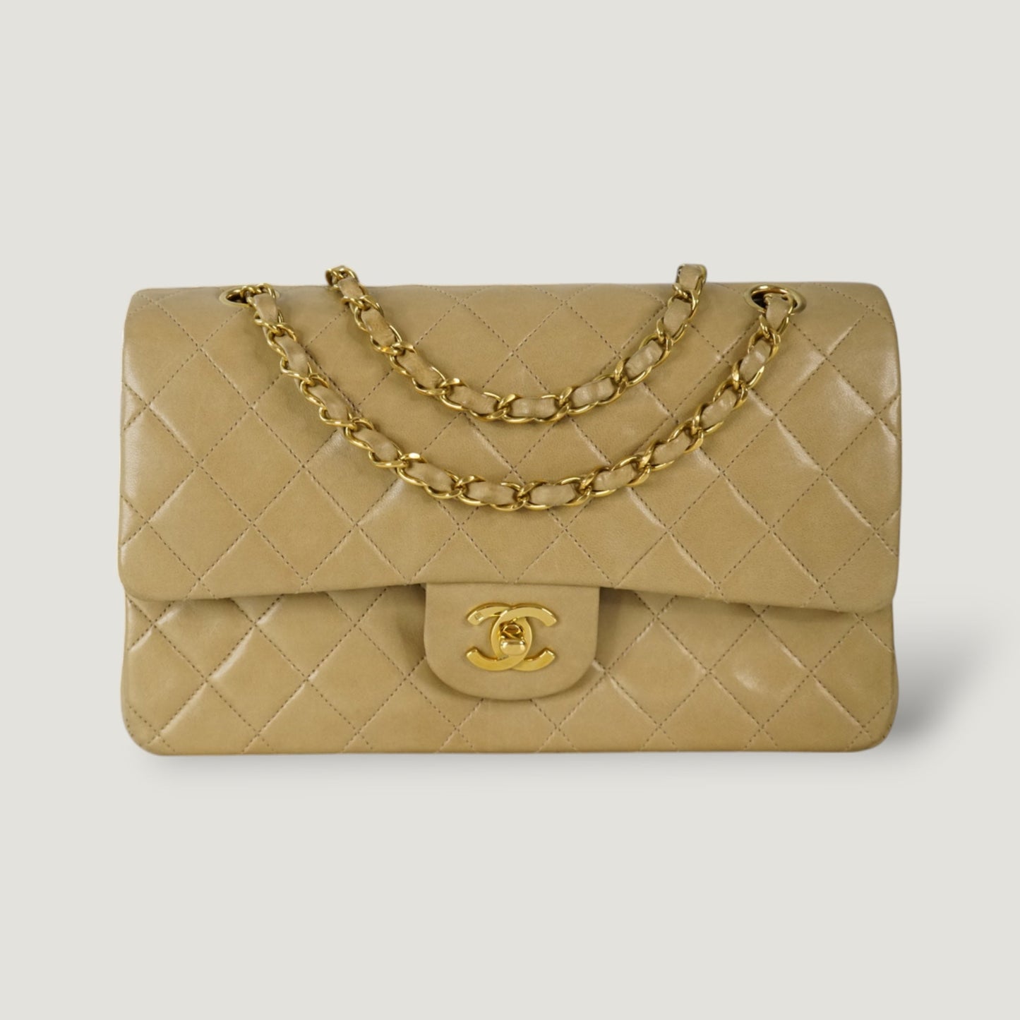 CHANEL CLASSIC MEDIUM BAG