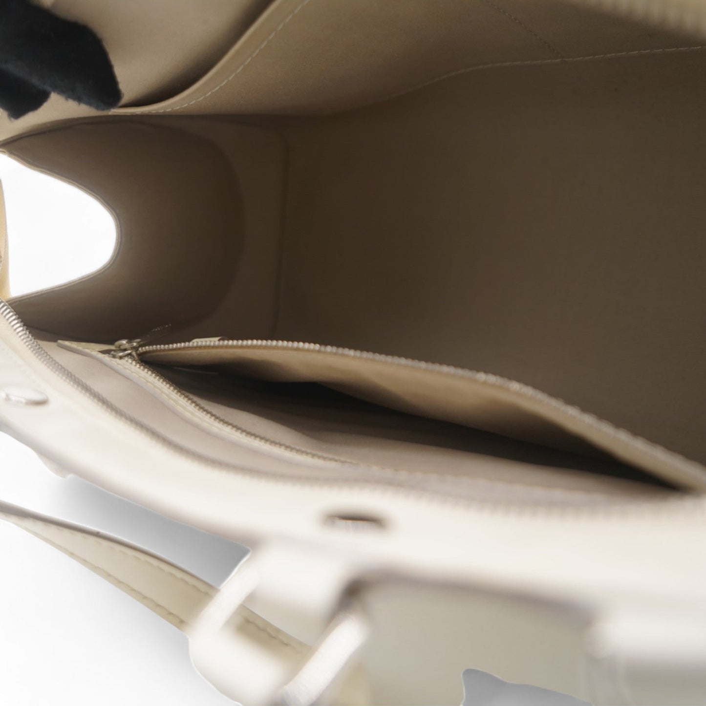 Louis-vuitton Epi Brea MM Ivory