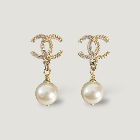 CHANEL EARRINGS | PEARLS