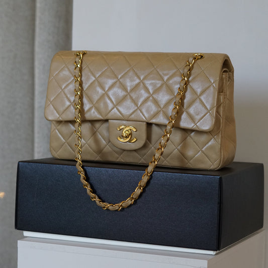 CHANEL CLASSIC MEDIUM BAG