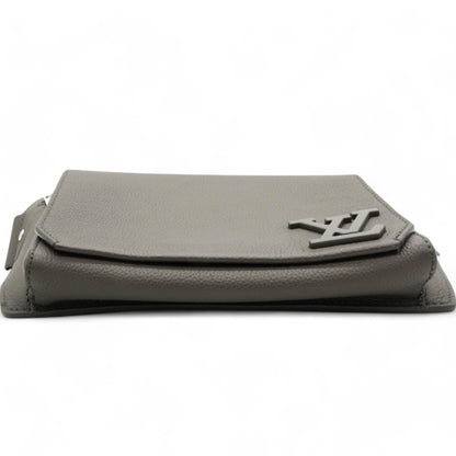 Louis-vuitton Aerogram Takeoff Calf Bag Green