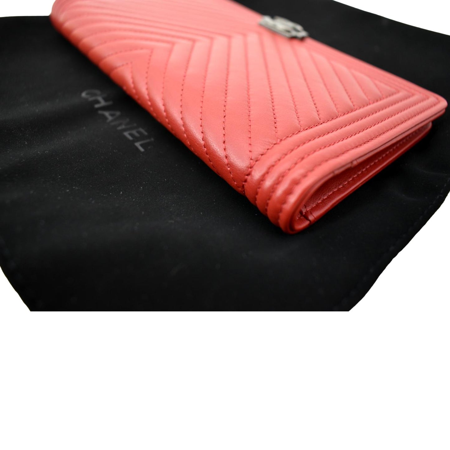 CHANEL Women Long Flap Chevron Leather Wallet Red