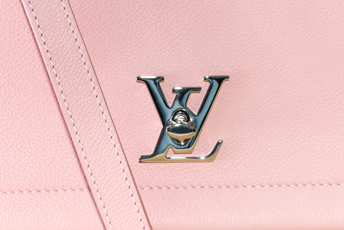 Louis-Vuitton Lock Me II in Rose Ballerine