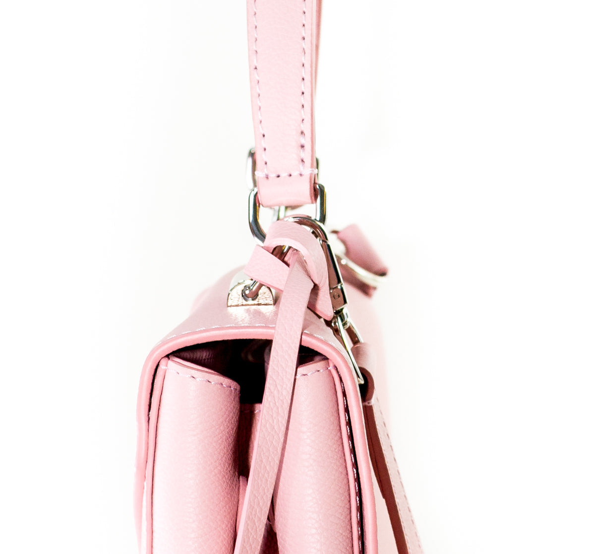 Louis-Vuitton Lock Me II in Rose Ballerine