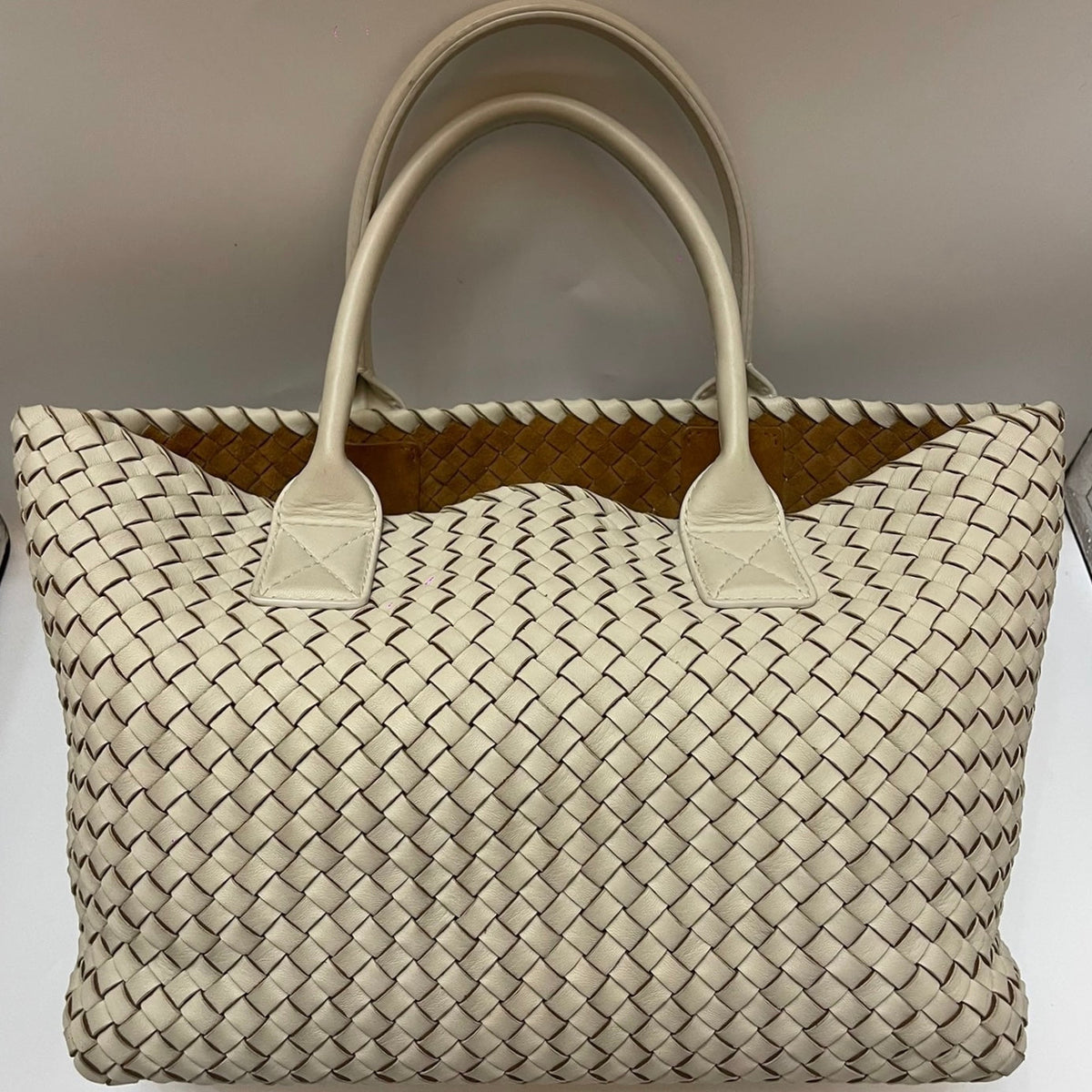Bottega Veneta Cabat Tote Small/Medium Intreccio Cream White Leather and Suede Lining 32cm