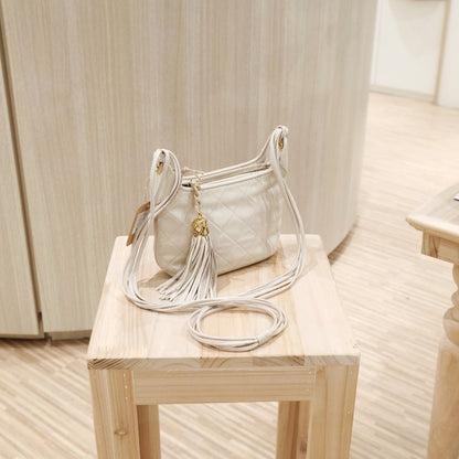 Chanel vintage hobo shoulder bag