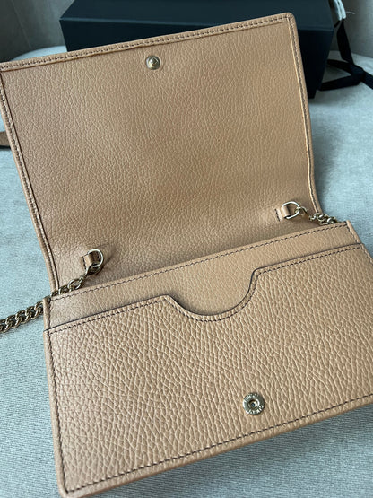 Gucci Rose Beige Soho Chain Wallet