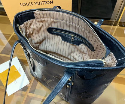 Louis Vuitton Tote Handbag Sets