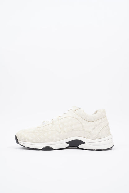 Chanel CC Logo Cream   White Suede EU 39.5 UK 6.5