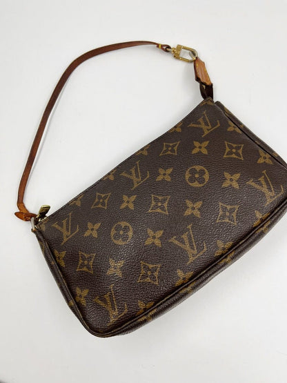 Louis Vuitton Vintage Pochette