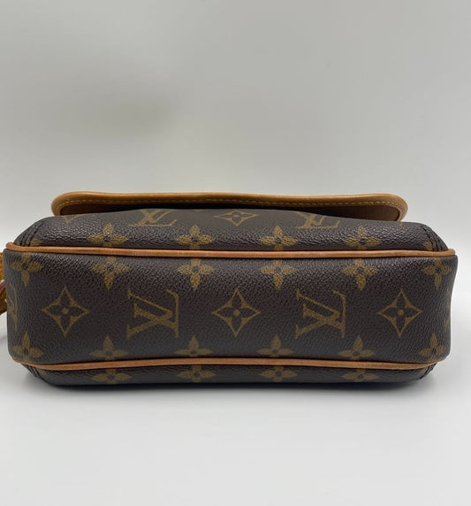 Louis Vuitton Tikal PM Pochette