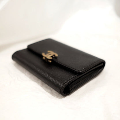Chanel vintage cowhide flap wallet