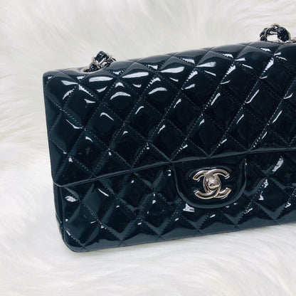 Classic Double Flap Patent Leather M/L SHW Black