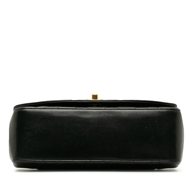 Chanel Diana Flap Shoulder Bag  Leather Shoulder Bag in Good condition