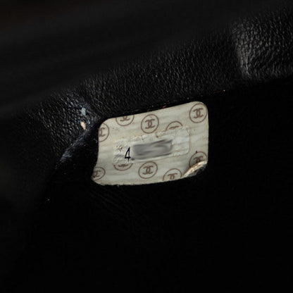 Chanel Diana Flap Shoulder Bag  Leather Shoulder Bag in Good condition