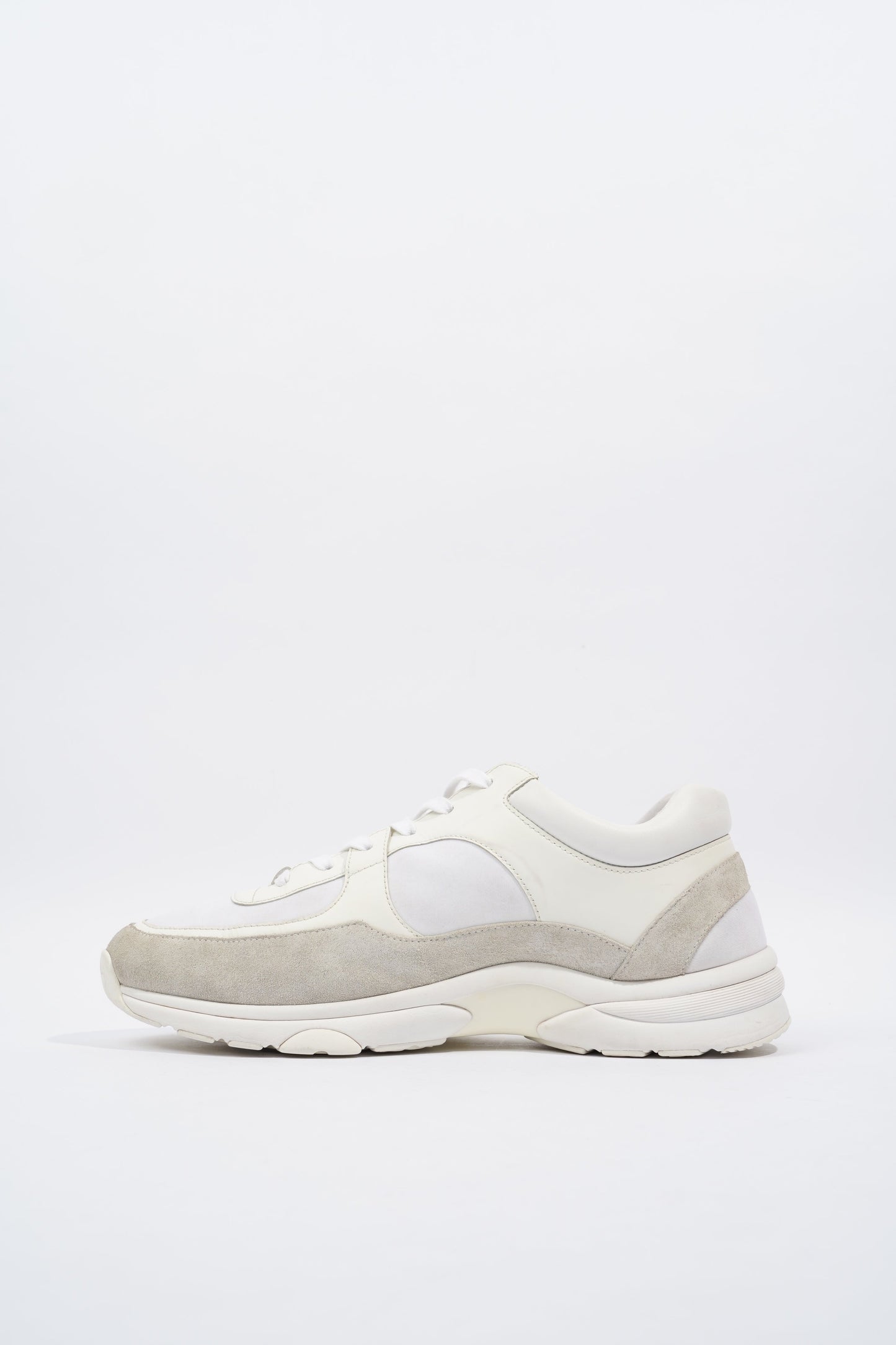 Chanel CC Logo Sneaker White Suede EU 44 UK 10