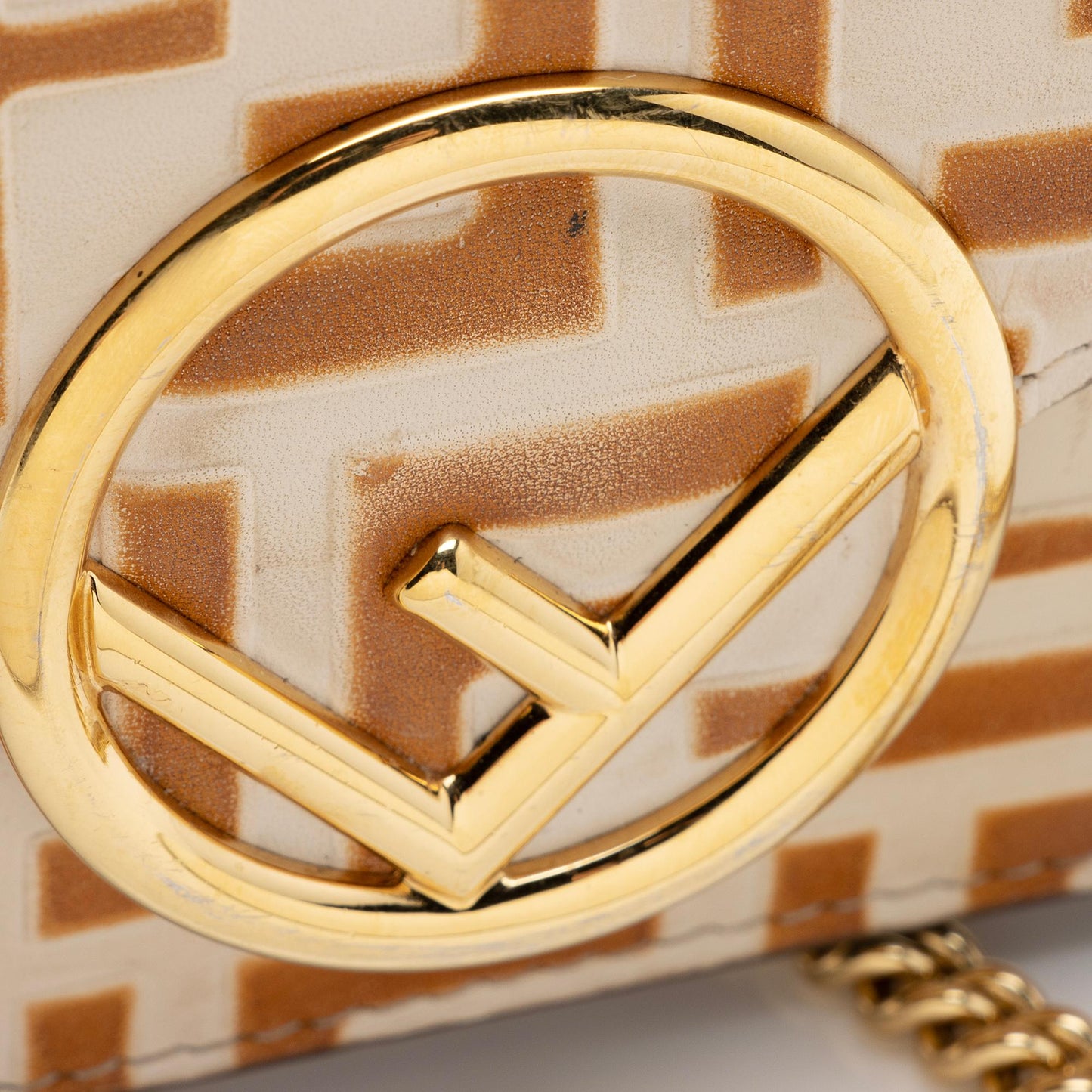 Fendi FF Embossed 1974 Wallet On Chain (SHF-ZSVAwL)