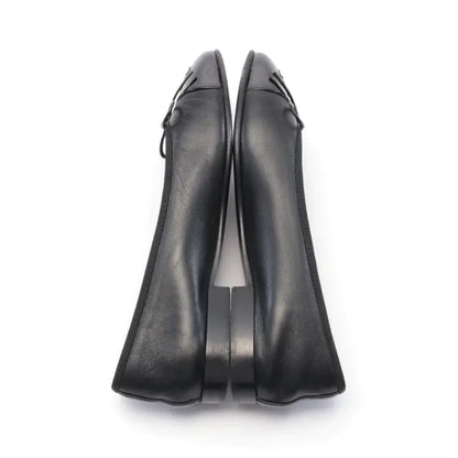 CHANEL Interlocking CC Logo Leather Ballet Flats, Size 35.5