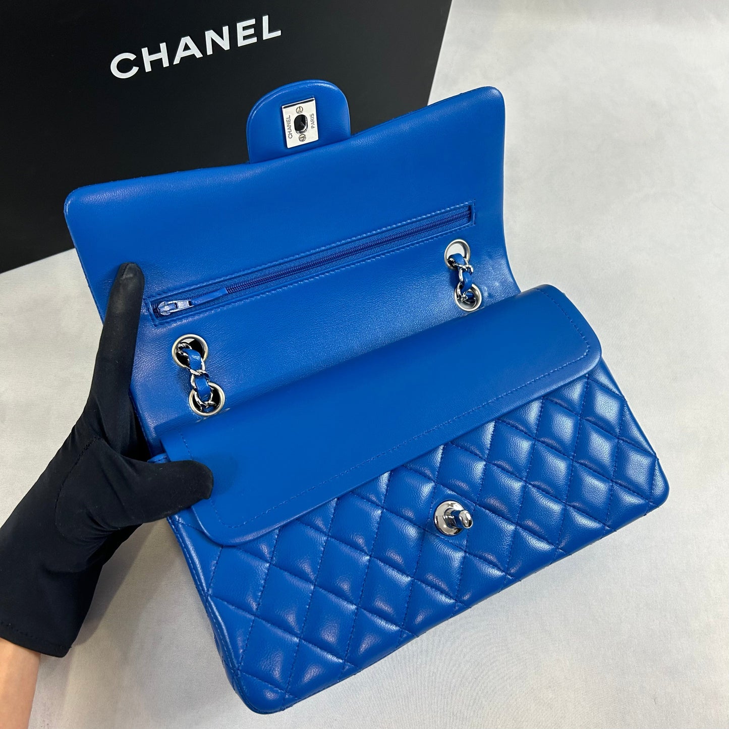 Chanel - Sac Timeless