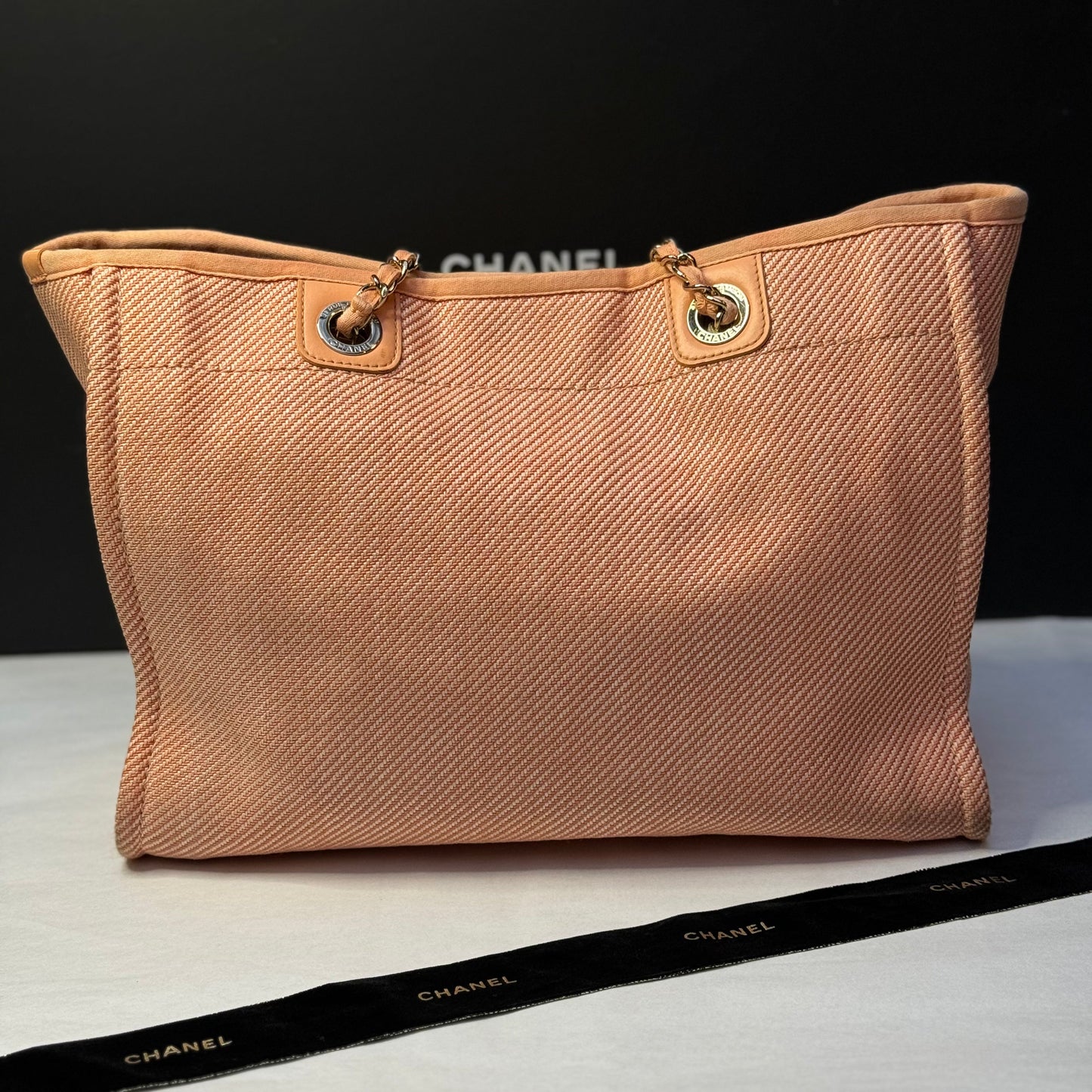 Chanel - Cabas Deauville Petit