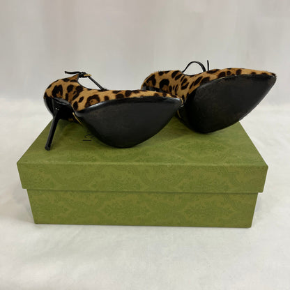Gucci - Escarpins en poulain léopard