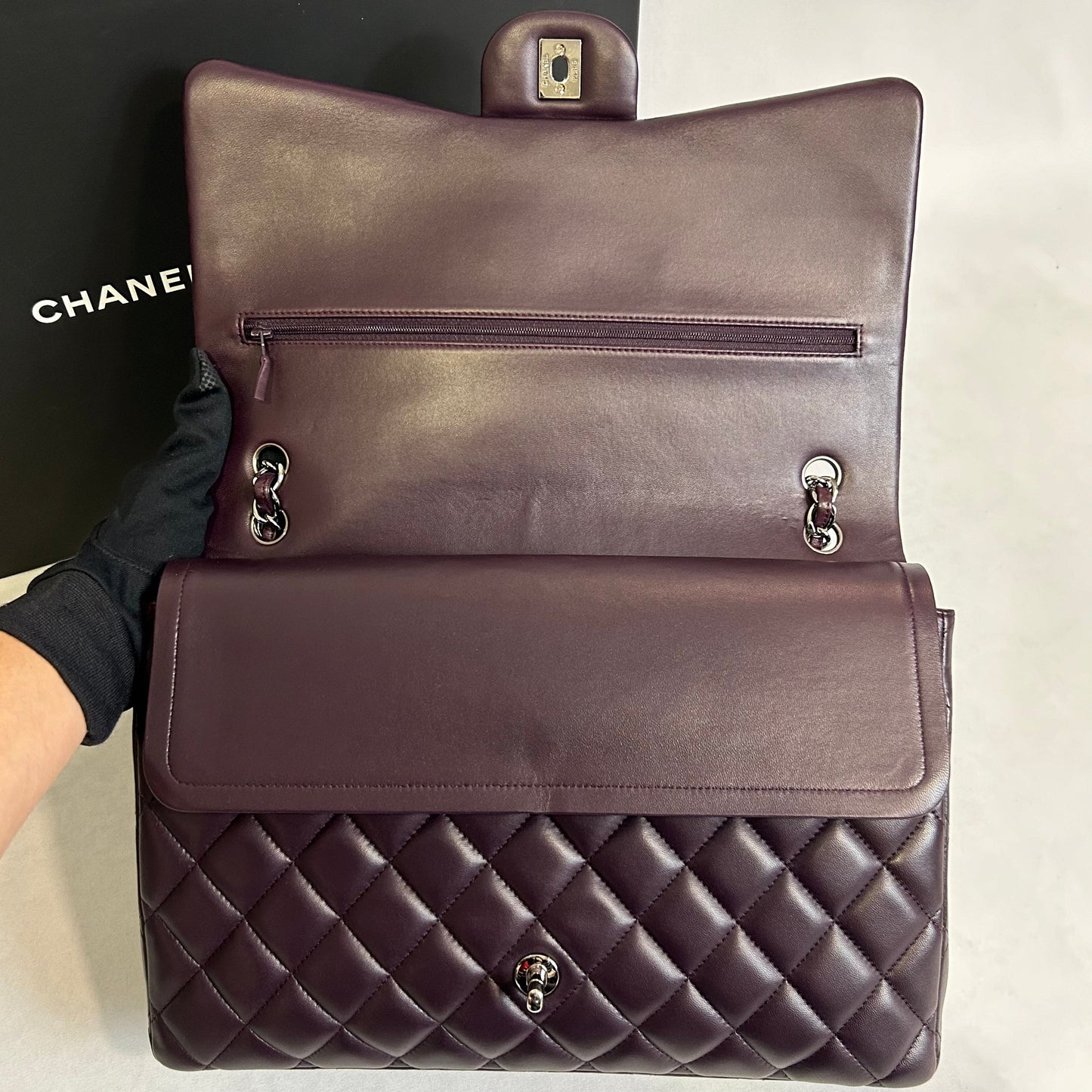 Chanel - Sac Maxi Jumbo