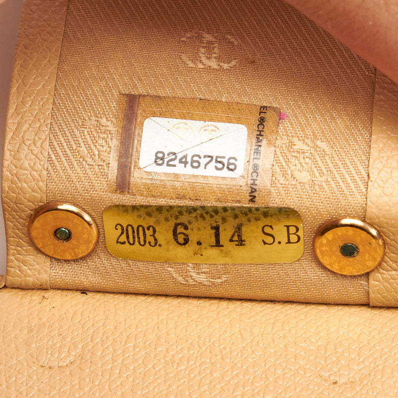Chanel Leather 6 Key Holder Leather Key Holder in Good condition