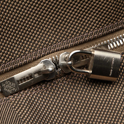 Louis-Vuitton Damier Geant Souverain